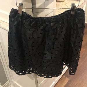 Black skirt. Gianni bini. Large